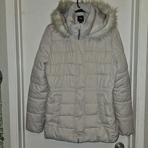GAP Beige Puffer Jacket with Faux Fur Hood women's L Like New. Cozy!